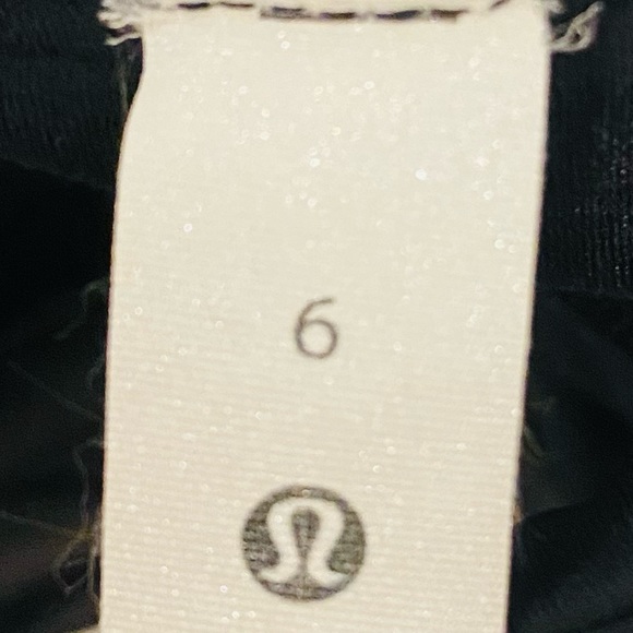 - Lululemon Align Tank Size 6 Black - Picture 4 of 5